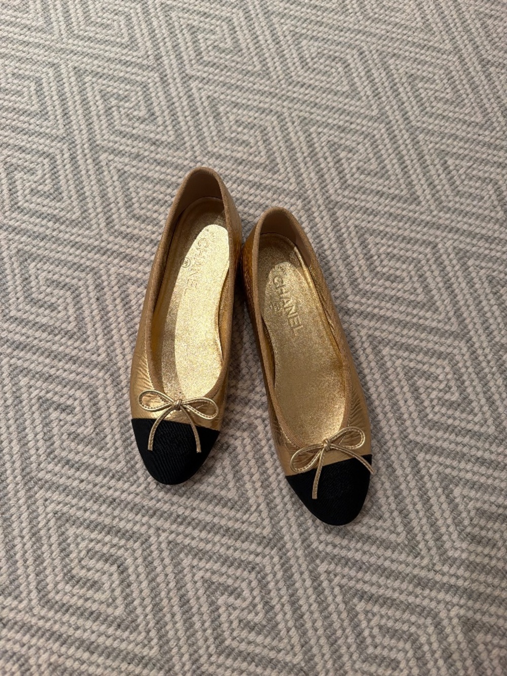 Chanel Gold Flats size 38.5